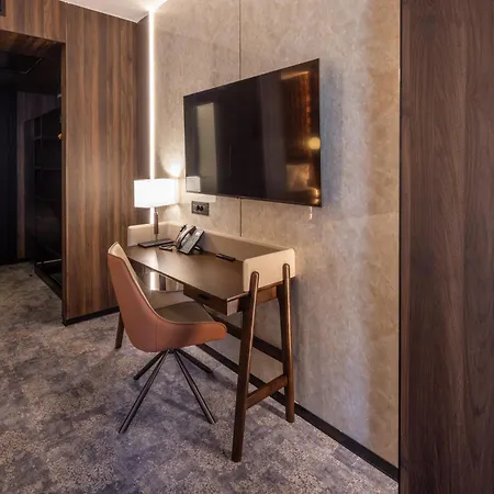 Отель Nobel Design 4*