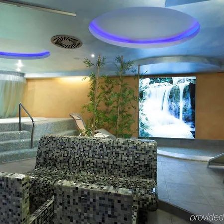 Отель Nobel Design 4*
