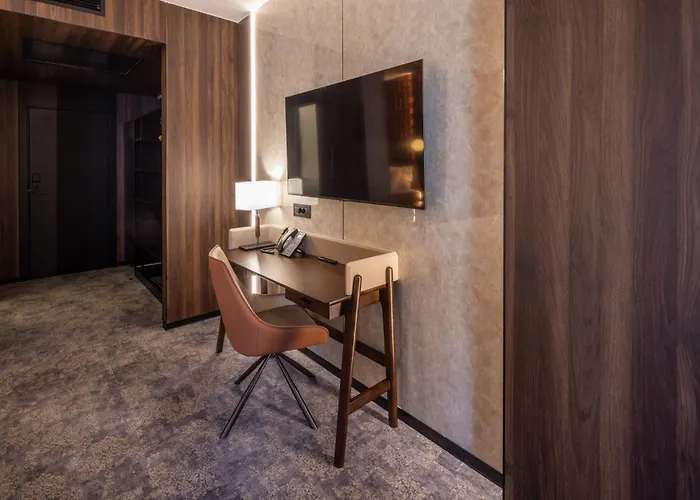 Ξενοδοχείο Nobel Design 4*